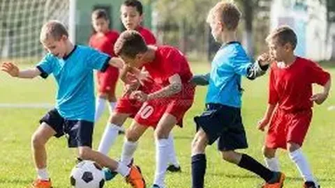 铜梁龙马钰钧荣耀冲超：携手战友兄弟共创辉煌战绩！